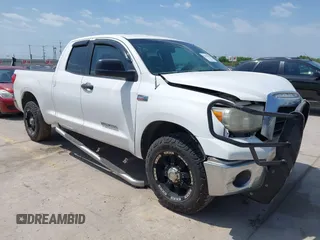 2008 Toyota Tundra z VIN 5TFBV54178X077655, wystawiony jako IAAI lot #42195450 z przebiegiem 287 946 mil mil oraz . Historia ofert i sprzedaży dostępna na DreamBid. Obrazek 1.