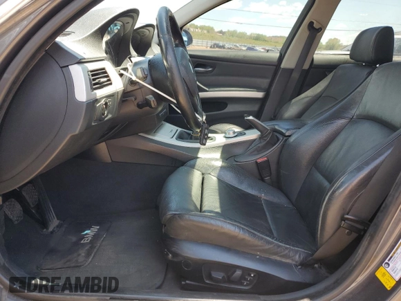 2006 BMW 3 Series 330i with VIN WBAVB33546PS05598, listed as a Copart auction lot 56436175 with 123,157 mi miles and Salvage title. Bid and sale history available at DreamBid. Image 7.