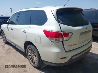 2015 Nissan Pathfinder S with VIN 5N1AR2MN7FC613554, listed as a IAAI auction lot 42050540 with 204,211 mi miles and . Bid and sale history available at DreamBid. Image 3.