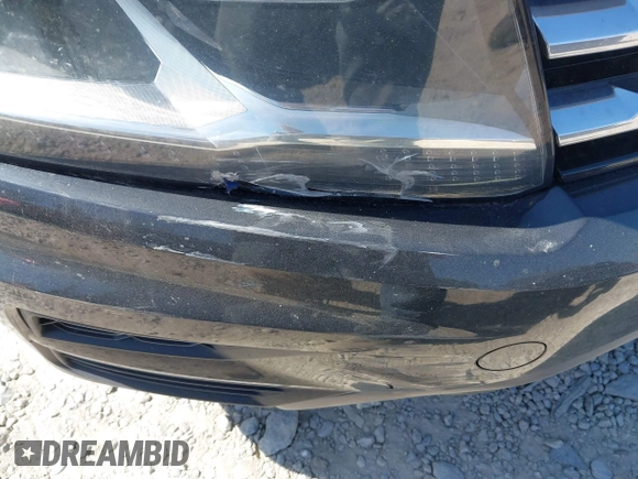 2018 Volkswagen Tiguan SEL with VIN 3VV3B7AX9JM095251, listed as a IAAI auction lot 41871121 with 59,000 mi miles and . Bid and sale history available at DreamBid. Image 6.