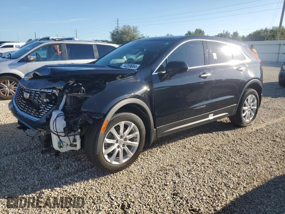 2022 Cadillac XT4 FWD Luxury with VIN 1GYAZAR45NF136810, listed as a Copart auction lot 74359664 with 10,552 mi miles and Salvage title. Bid and sale history available at DreamBid. Image 1.