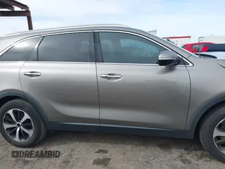 2016 Kia Sorento EX with VIN 5XYPH4A14GG002523, listed as a IAAI auction lot 41576679 with 112,787 mi miles. Bid and sale history available at carsss.com. Image 14.