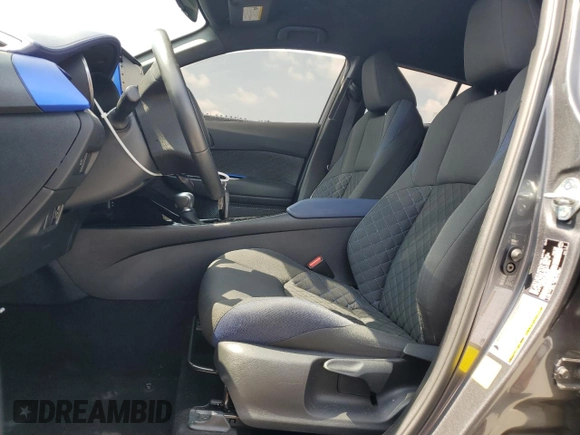 2022 Toyota C-HR XLE z VIN NMTKHMBX2NR140945, wystawiony jako Copart lot #58809375 z przebiegiem 56 161 mil mil oraz Nie do naprawy • Non repairable. Historia ofert i sprzedaży dostępna na DreamBid. Obrazek 7.