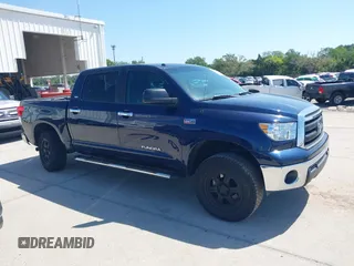2011 Toyota Tundra z VIN 5TFEY5F17BX103583, wystawiony jako IAAI lot #42017676 z przebiegiem 158 466 mil mil oraz . Historia ofert i sprzedaży dostępna na DreamBid. Obrazek 13.
