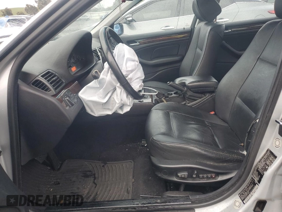 2004 BMW 3 Series 325xi с VIN WBAEU33434PR11668, выставлен на аукционе Copart как лот 45204335 с пробегом 91 211 миль миль и Списание • Salvage title. История ставок и продаж доступна на DreamBid. Изображение 7.