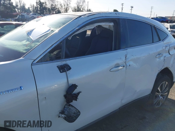 2021 Toyota Venza LE with VIN JTEAAAAH5MJ045863, listed as a IAAI auction lot 41182786 with 75,070 mi miles and . Bid and sale history available at carsss.com. Image 6.