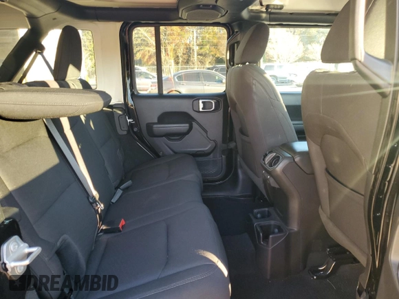 2022 Jeep Wrangler Unlimited High Tide with VIN 1C4HJXDG0NW247152, listed as a Copart auction lot 82371674 with 32,417 mi miles and Salvage Title. Bid and sale history available at DreamBid. Image 11.