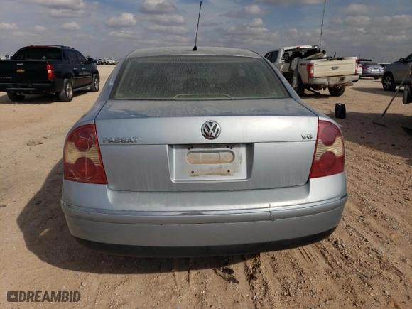 2001 Volkswagen Passat GLX with VIN WVWRH63B21P130371, listed as a Copart auction lot 78907784 with 328,221 mi miles and Clean Title. Bid and sale history available at carsss.com. Image 6.
