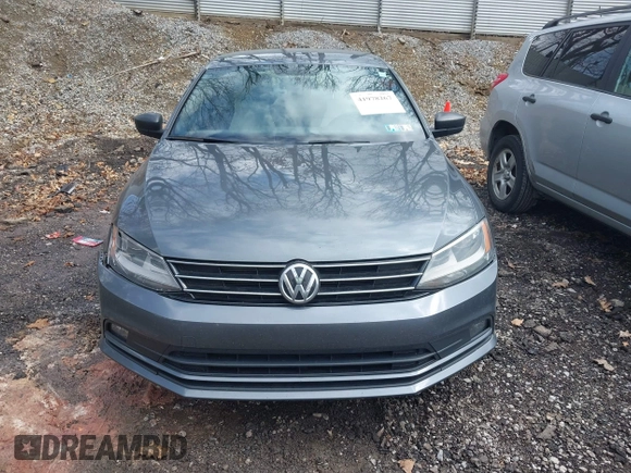 2016 Volkswagen Jetta Sport z VIN 3VWD17AJ7GM225289, wystawiony jako IAAI lot #41978267 z przebiegiem 142 556 mil mil oraz . Historia ofert i sprzedaży dostępna na DreamBid. Obrazek 12.