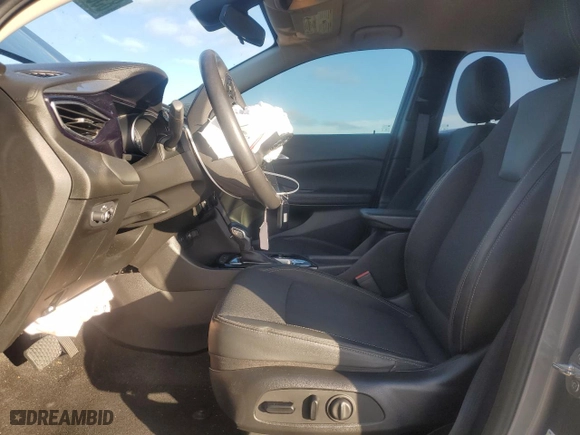2020 Buick Encore GX Select with VIN KL4MMDSL5LB121968, listed as a Copart auction lot 83608324 with 33,108 mi miles and Salvage Title. Bid and sale history available at carsss.com. Image 7.