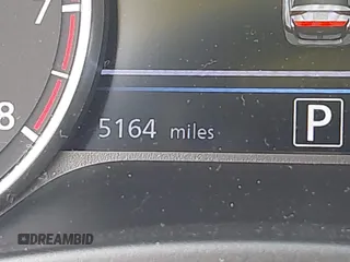 2025 Nissan Sentra SR z VIN 3N1AB8DV6SY307980, wystawiony jako IAAI lot #42548422 z przebiegiem 5 164 mil mil oraz . Historia ofert i sprzedaży dostępna na DreamBid. Obrazek 15.