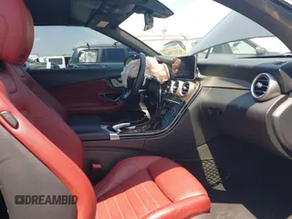 2019 Mercedes-Benz C 300 z VIN WDDWK8DB4KF901750, wystawiony jako IAAI lot #42127043 z przebiegiem 51 498 mil mil oraz . Historia ofert i sprzedaży dostępna na DreamBid. Obrazek 5.