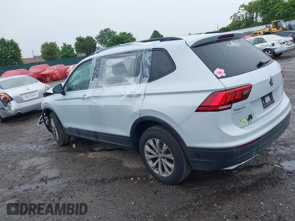 2019 Volkswagen Tiguan S with VIN 3VV0B7AX7KM031438, listed as a IAAI auction lot 42367337 with Not provided miles and . Bid and sale history available at DreamBid. Image 3.