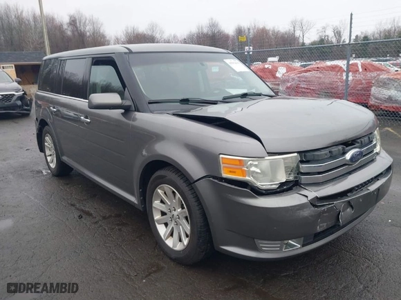 2010 Ford Flex SEL with VIN 2FMGK5CC3ABA25076, listed as a IAAI auction lot 41912636 with 199,070 mi miles. Bid and sale history available at carsss.com. Image 1.