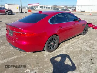 2018 Jaguar XF 25t Premium with VIN SAJBJ4FX1JCY55244, listed as a IAAI auction lot 41123344 with 57,373 mi miles. Bid and sale history available at carsss.com. Image 4.