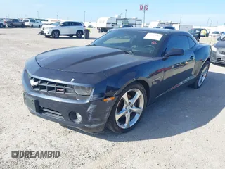 2013 Chevrolet Camaro LT с VIN 2G1FC1E36D9127740, выставлен на аукционе IAAI как лот 42783243 с пробегом 157 329 миль миль и . История ставок и продаж доступна на DreamBid. Изображение 17.