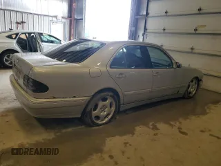 2000 Mercedes-Benz E-Class with VIN WDBJF70J7YB142395, listed as a Copart auction lot 53849225 with 138,289 mi miles and Clean Title. Bid and sale history available at carsss.com. Image 3.