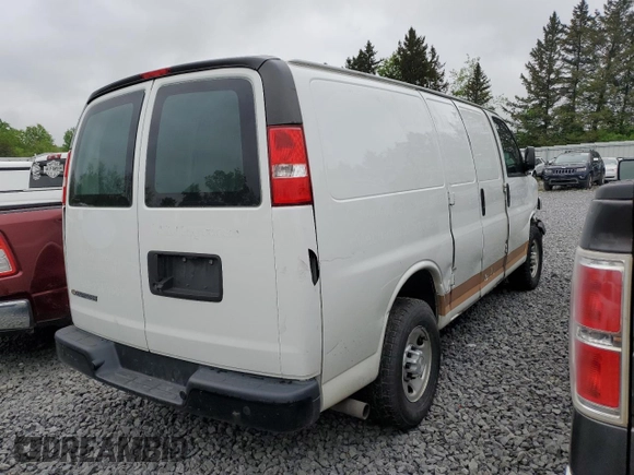 2019 Chevrolet Express Cargo with VIN 1GCWGAFP4K1227186, listed as a Copart auction lot 55532715 with 148,607 mi miles and Salvage title. Bid and sale history available at DreamBid. Image 3.