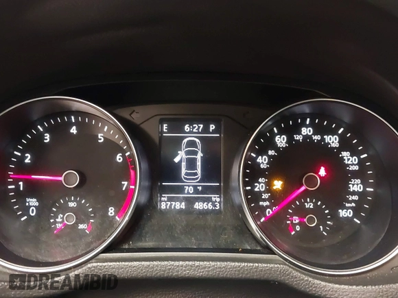 2016 Volkswagen Passat SE z VIN 1VWBT7A30GC020823, wystawiony jako IAAI lot #42204074 z przebiegiem 87 784 mil mil oraz . Historia ofert i sprzedaży dostępna na DreamBid. Obrazek 7.