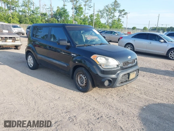2013 Kia Soul with VIN KNDJT2A58D7591449, listed as a IAAI auction lot 42236932 with 104,012 mi miles and . Bid and sale history available at DreamBid. Image 1.