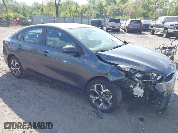 2021 Kia Forte LXS z VIN 3KPF24AD4ME326202, wystawiony jako IAAI lot #42160610 z przebiegiem 63 901 mil mil oraz . Historia ofert i sprzedaży dostępna na DreamBid. Obrazek 1.