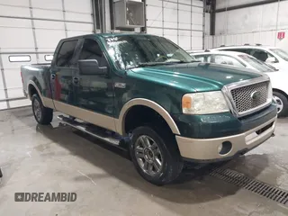 2007 Ford F-150 XLT with VIN 1FTPW14V07FA71702, listed as a IAAI auction lot 41902242 with 284,124 mi miles. Bid and sale history available at carsss.com. Image 1.
