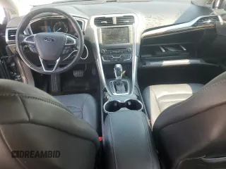2016 Ford Fusion SE z VIN 1FA6P0HD2G5111259, wystawiony jako Copart lot #60448295 z przebiegiem 52 442 mil mil oraz Czysty tytuł • Clean title. Historia ofert i sprzedaży dostępna na DreamBid. Obrazek 8.