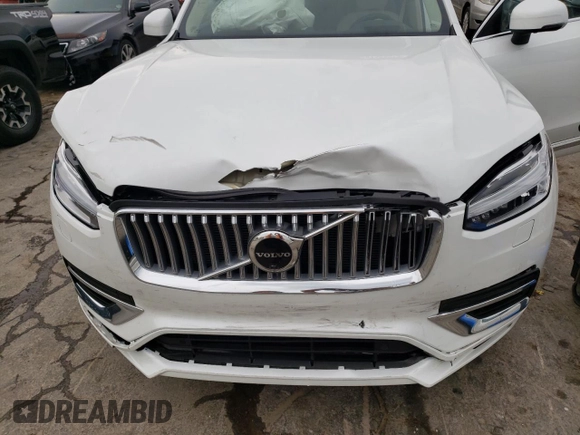 2023 Volvo XC90 Ultimate Bright Theme with VIN YV4H60CA0P1918791, listed as a Copart auction lot 47404573 with 6,208 mi miles and . Bid and sale history available at DreamBid. Image 12.