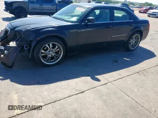 2006 Chrysler 300 Touring with VIN 2C3KA53GX6H438416, listed as a Copart auction lot 53726185 with 199,286 mi miles and Salvage Title. Bid and sale history available at carsss.com. Image 1.