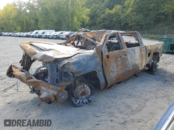 2022 Chevrolet Silverado 3500HD High Country with VIN 1GC4YVEY4NF233535, listed as a Copart auction lot 72358654 with 0 mi miles and Salvage Title. Bid and sale history available at carsss.com. Image 1.