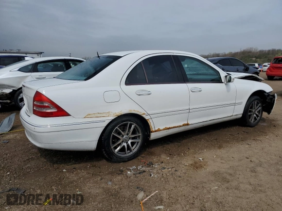 2001 Mercedes-Benz C 320 z VIN WDBRF64J41F032524, wystawiony jako Copart lot #54593195 z przebiegiem 108 126 mil mil oraz Szkoda całkowita • Salvage title. Historia ofert i sprzedaży dostępna na DreamBid. Obrazek 3.
