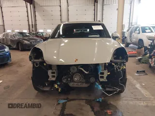 2021 Porsche Cayenne z VIN WP1AA2AY2MDA02282, wystawiony jako IAAI lot #41960123 z przebiegiem 31 608 mil mil oraz . Historia ofert i sprzedaży dostępna na DreamBid. Obrazek 12.