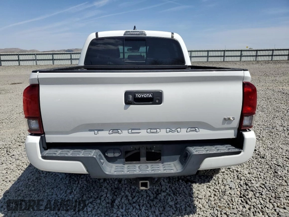 2019 Toyota Tacoma SR z VIN 3TMCZ5AN1KM263494, wystawiony jako Copart lot #54710695 z przebiegiem 57 216 mil mil oraz Szkoda całkowita • Salvage title. Historia ofert i sprzedaży dostępna na DreamBid. Obrazek 6.