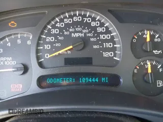 2004 Chevrolet Avalanche z VIN 3GNEK12T74G157482, wystawiony jako IAAI lot #42386139 z przebiegiem 109 444 mil mil oraz . Historia ofert i sprzedaży dostępna na DreamBid. Obrazek 7.