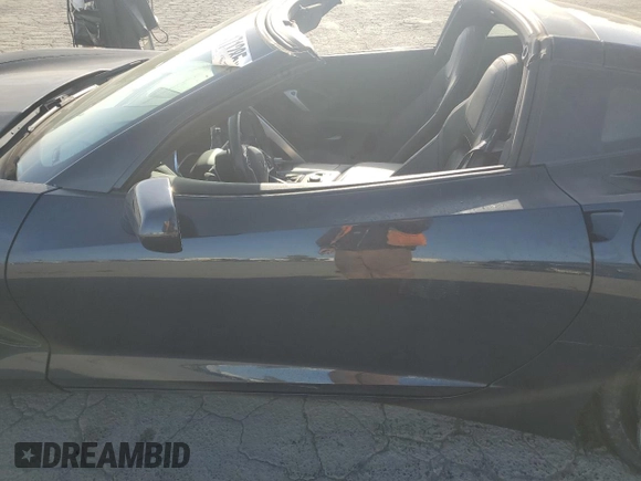 2015 Chevrolet Corvette 1LT z VIN 1G1YB2D77F5112539, wystawiony jako Copart lot #54171285 z przebiegiem 65 575 mil mil oraz Szkoda całkowita • Salvage title. Historia ofert i sprzedaży dostępna na DreamBid. Obrazek 7.