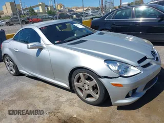 2006 Mercedes-Benz SLK 350 with VIN WDBWK56F56F080266, listed as a IAAI auction lot 42304741 with 213,751 mi miles and . Bid and sale history available at DreamBid. Image 1.