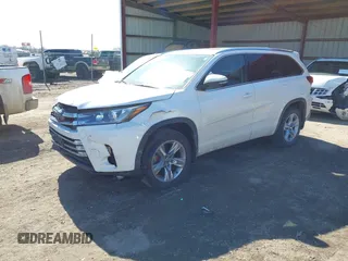 2018 Toyota Highlander Limited z VIN 5TDDZRFH6JS858113, wystawiony jako IAAI lot #41662534 z przebiegiem 96 163 mil mil oraz . Historia ofert i sprzedaży dostępna na DreamBid. Obrazek 17.