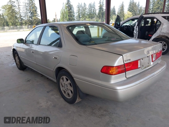 2000 Toyota Camry LE z VIN JT2BF22K2Y0239961, wystawiony jako IAAI lot #42128226 z przebiegiem 154 691 mil mil oraz . Historia ofert i sprzedaży dostępna na DreamBid. Obrazek 3.
