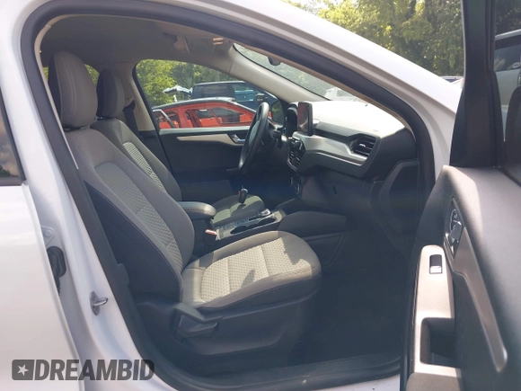 2020 Ford Escape SE с VIN 1FMCU0G60LUA47243, выставлен на аукционе IAAI как лот 42685375 с пробегом 52 618 миль миль и . История ставок и продаж доступна на DreamBid. Изображение 5.