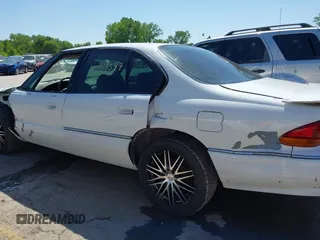 1993 Pontiac Bonneville SE z VIN 1G2HX53L8P1281104, wystawiony jako IAAI lot #42219547 z przebiegiem 113 292 mil mil oraz . Historia ofert i sprzedaży dostępna na DreamBid. Obrazek 6.