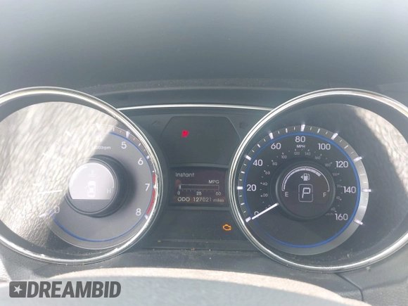2013 Hyundai Sonata GLS z VIN 5NPEB4AC2DH744689, wystawiony jako IAAI lot #42533404 z przebiegiem 127 021 mil mil oraz . Historia ofert i sprzedaży dostępna na DreamBid. Obrazek 7.