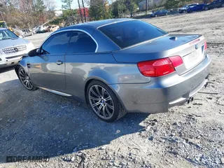 2011 BMW M3 with VIN WBSDX9C57BE584727, listed as a IAAI auction lot 40921043 with 148,068 mi miles. Bid and sale history available at carsss.com. Image 3.