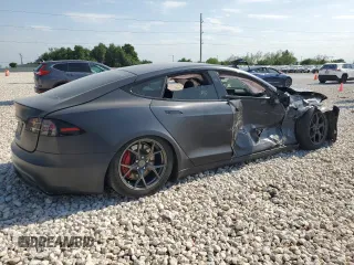 2023 Tesla Model S Plaid z VIN 5YJSA1E61PF528022, wystawiony jako Copart lot #53088135 z przebiegiem Nie podano mil oraz Czysty tytuł • Clean title. Historia ofert i sprzedaży dostępna na DreamBid. Obrazek 3.