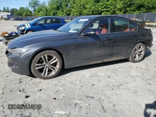 2013 BMW 3 Series 328i z VIN WBA3A5C58DJ462933, wystawiony jako Copart lot #57585685 z przebiegiem 62 826 mil mil oraz Szkoda całkowita • Salvage title. Historia ofert i sprzedaży dostępna na DreamBid. Obrazek 1.