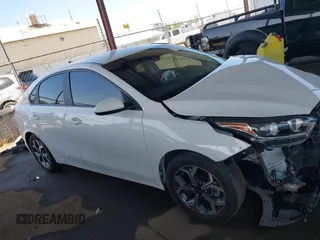 2021 Kia Forte LXS z VIN 3KPF24AD8ME355556, wystawiony jako IAAI lot #42555807 z przebiegiem 29 462 mil mil oraz . Historia ofert i sprzedaży dostępna na DreamBid. Obrazek 14.