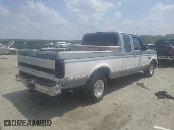 1994 Ford F-150 with VIN 1FTEX15N2RKB11632, listed as a Copart auction lot 59560045 with 276,828 mi miles and Salvage title. Bid and sale history available at DreamBid. Image 3.