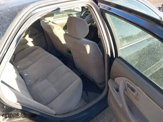 2001 Toyota Camry CE with VIN JT2BG22K210598164, listed as a IAAI auction lot 41457913 with 129,198 mi miles. Bid and sale history available at carsss.com. Image 8.