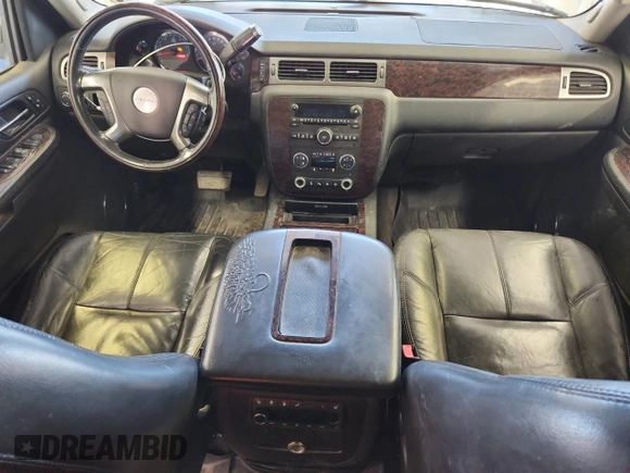 2007 GMC Yukon Denali z VIN 1GKFK63867J362741, wystawiony jako Copart lot #59442875 z przebiegiem 198 247 mil mil oraz Czysty tytuł • Clean title. Historia ofert i sprzedaży dostępna na DreamBid. Obrazek 8.