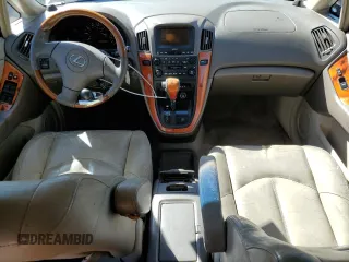 2002 Lexus RX 300 with VIN JTJHF10U920278373, listed as a Copart auction lot 81881594 with 197,501 mi miles and Salvage Title. Bid and sale history available at carsss.com. Image 8.