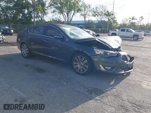 2016 Kia Cadenza Premium with VIN KNALN4D76G5207273, listed as a IAAI auction lot 42018231 with 92,460 mi miles. Bid and sale history available at carsss.com. Image 1.